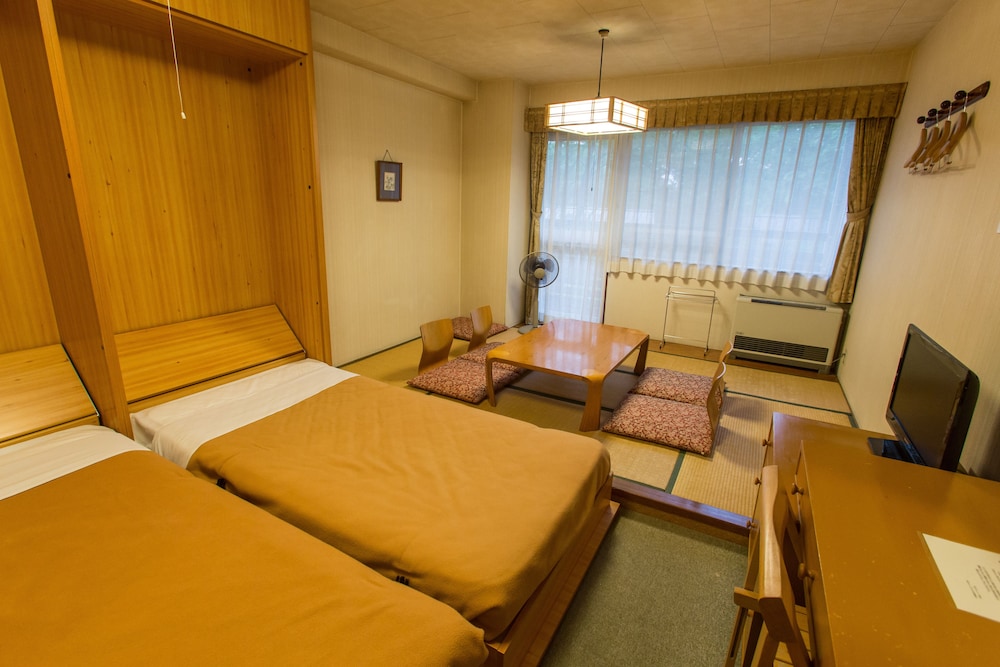 HOTEL VILLAGE 9/50