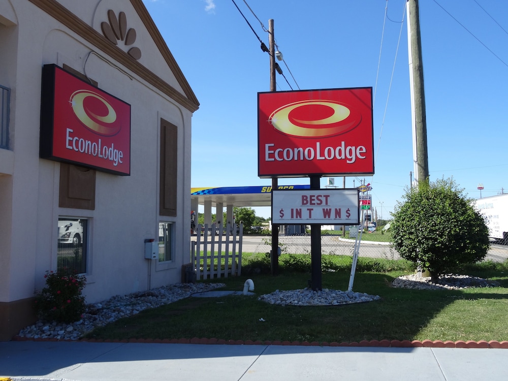 Econo Lodge Fredericksburg Near I-95 4/44