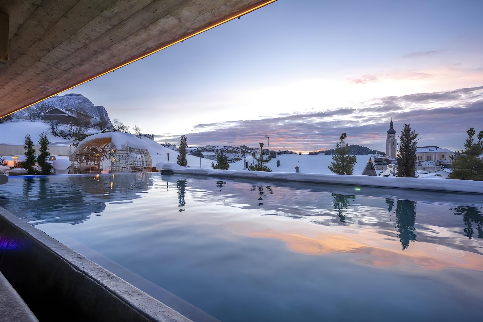 Abinea Dolomiti Romantic Spa Hotel 22/27