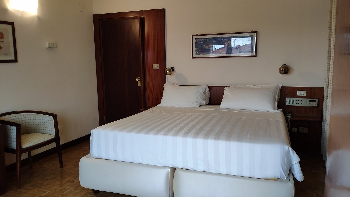 BASIC, DOUBLE BED