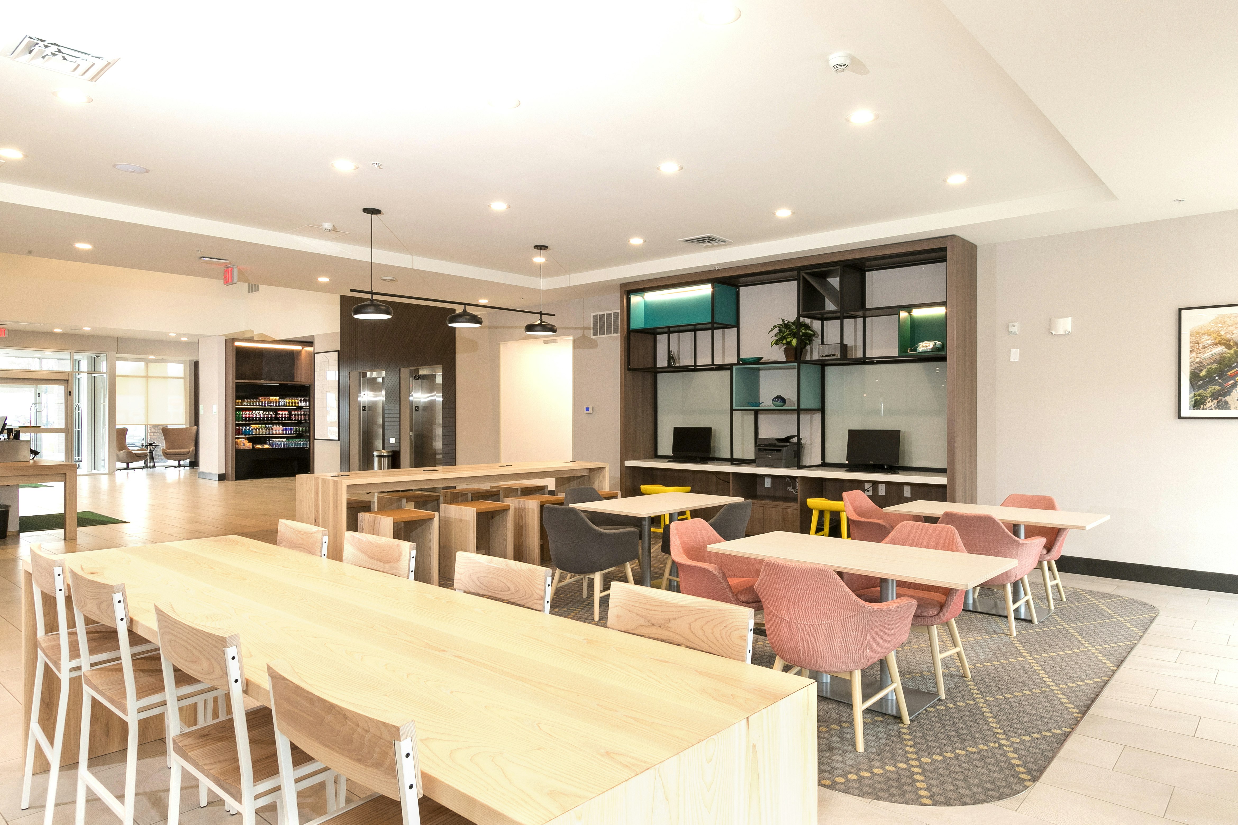 Holiday Inn & Suites Mount Pleasant 48/64
