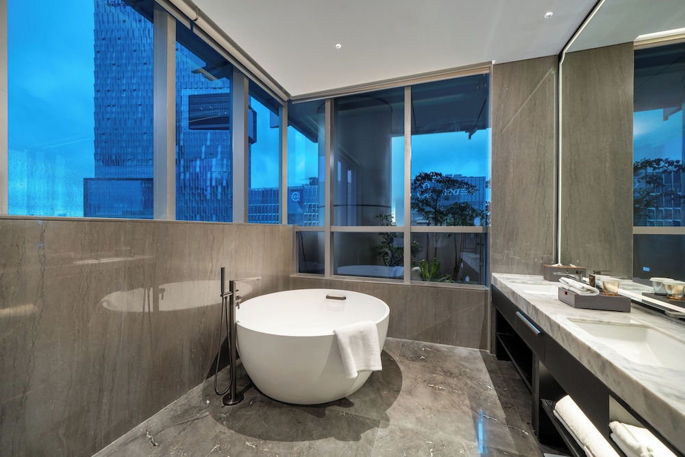 UrCove by HYATT Shenzhen Bay Mixc 50/58
