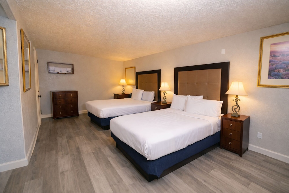 Travelodge by Wyndham Farmington Hwy 64 23/70