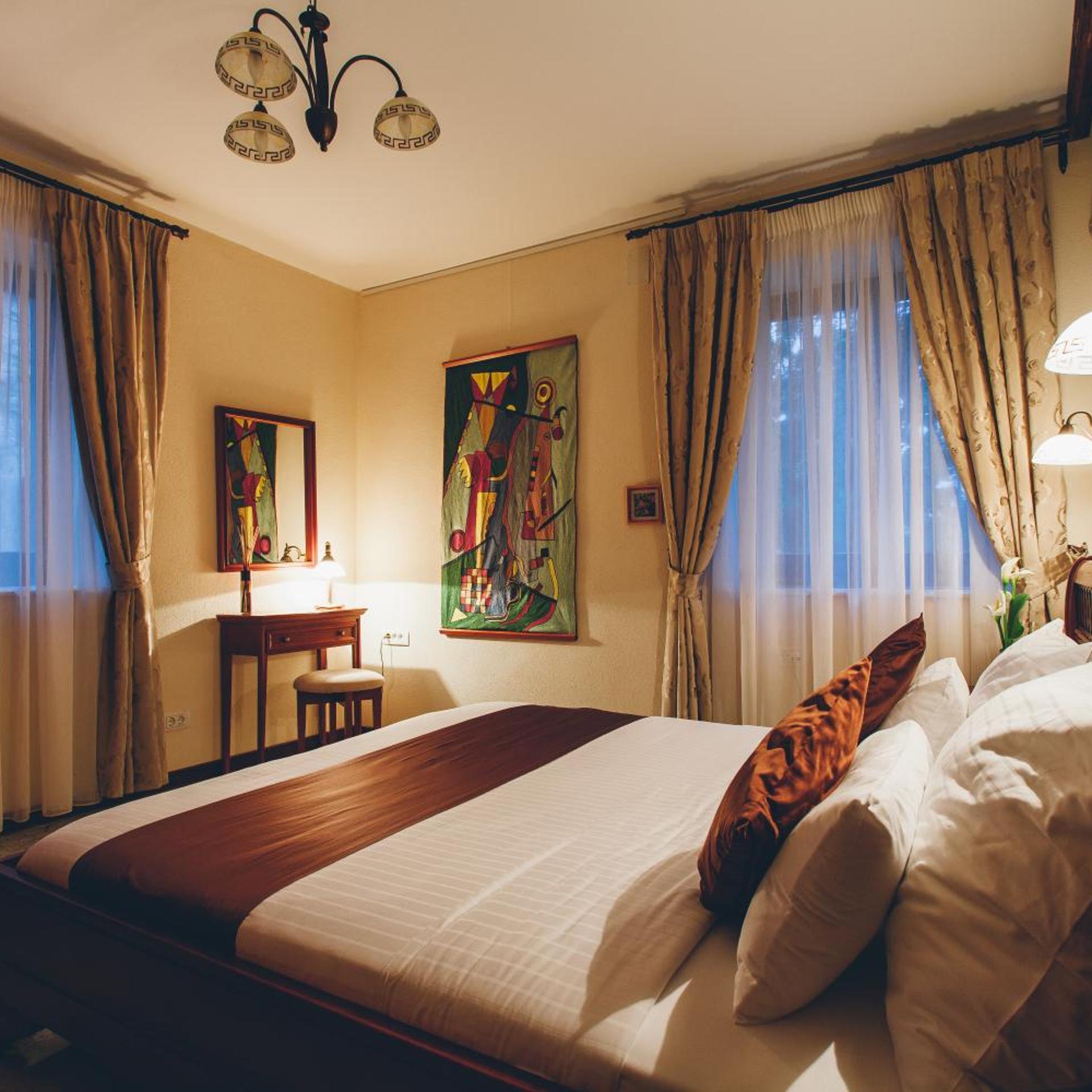 Senior, Suite, Terrace