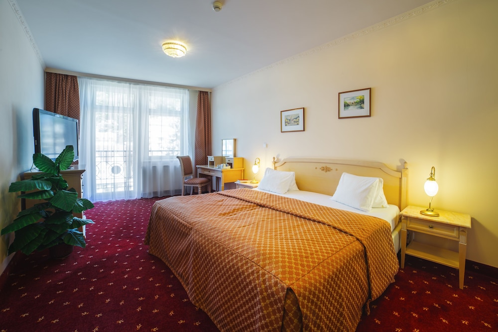Interhotel Central 9/50