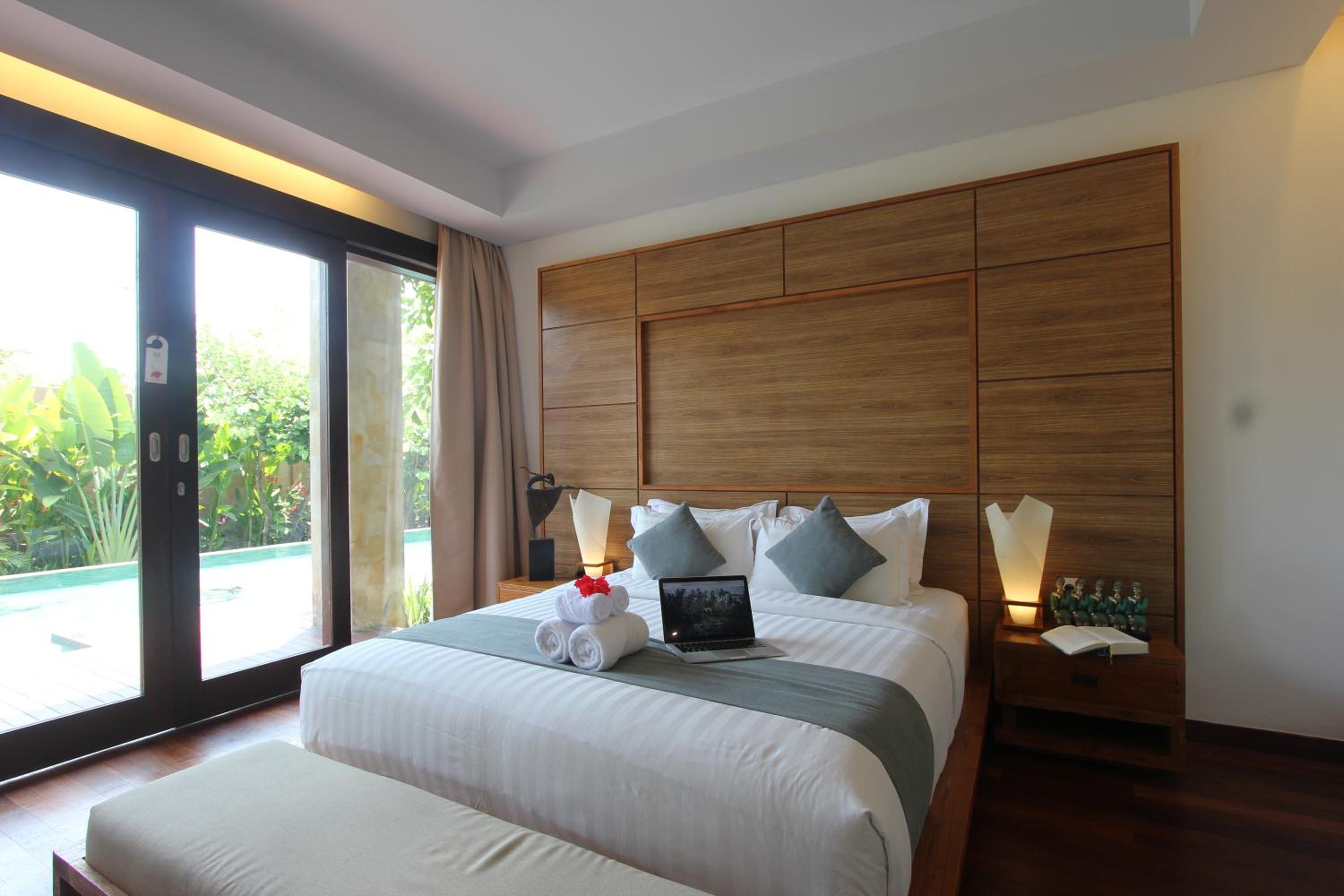 Deluxe, Double Bed, Pool Access
