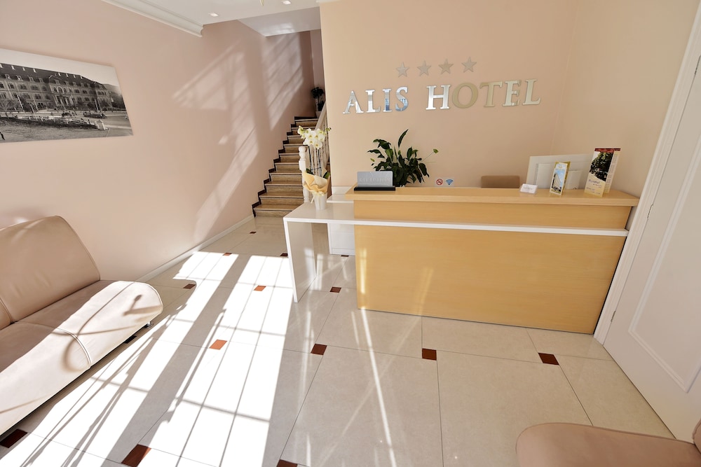 Alis Hotel 32/54