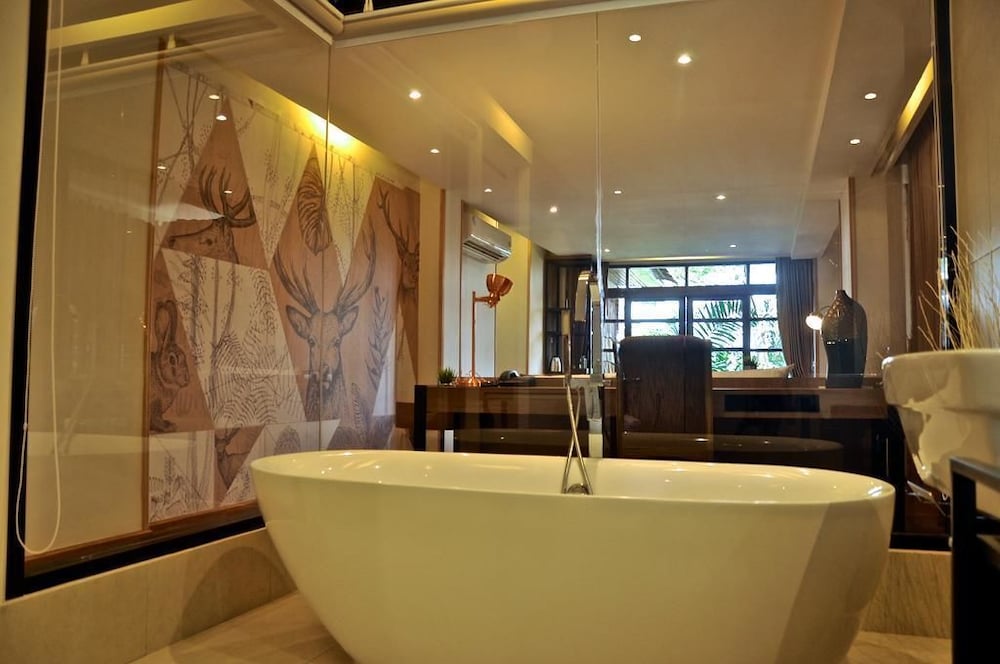 Issara Boutique Winery Hotel 5/78