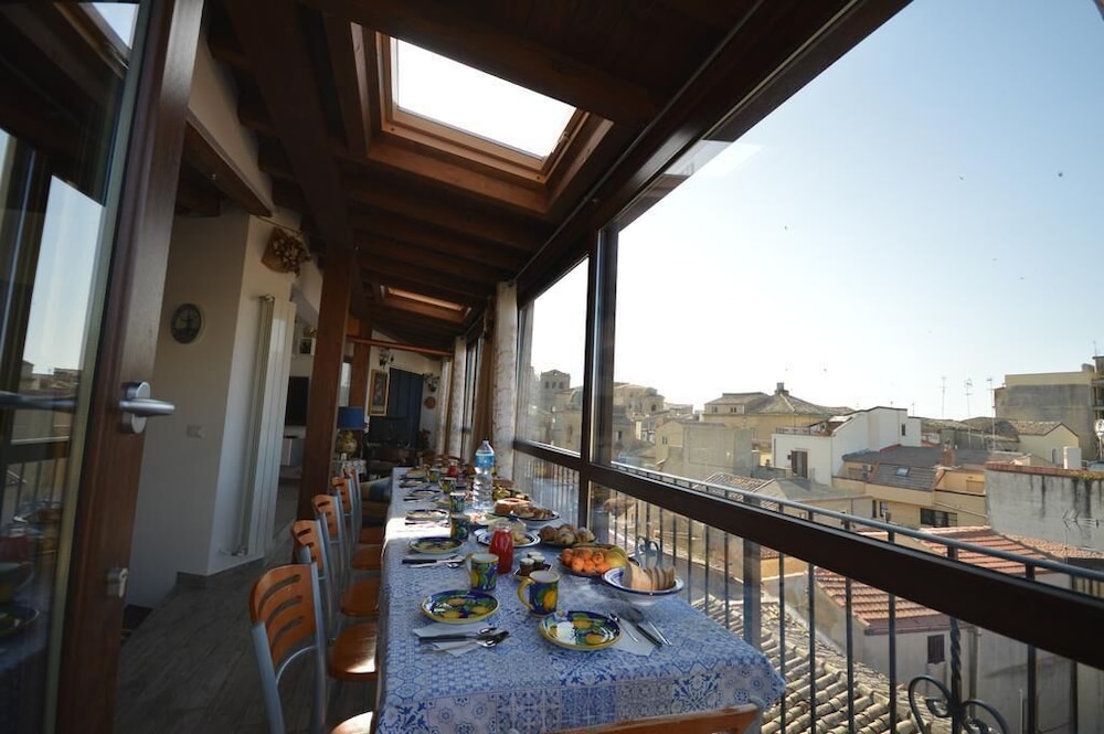 Centro Sicilia 37/48