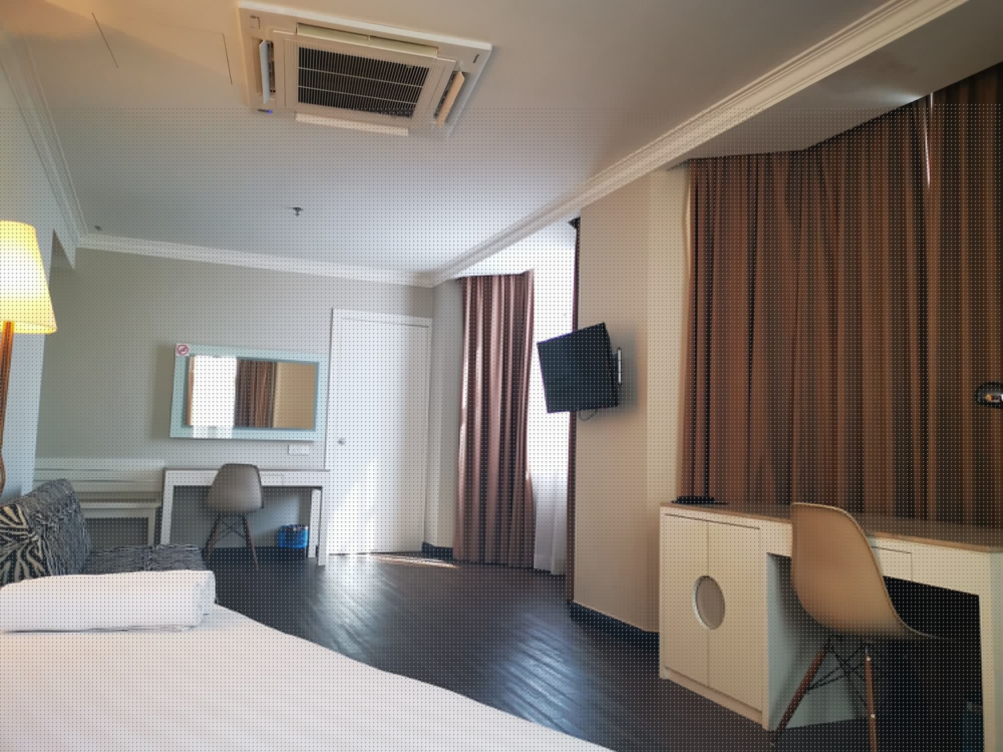 Regal, Suite, Queen Bed
