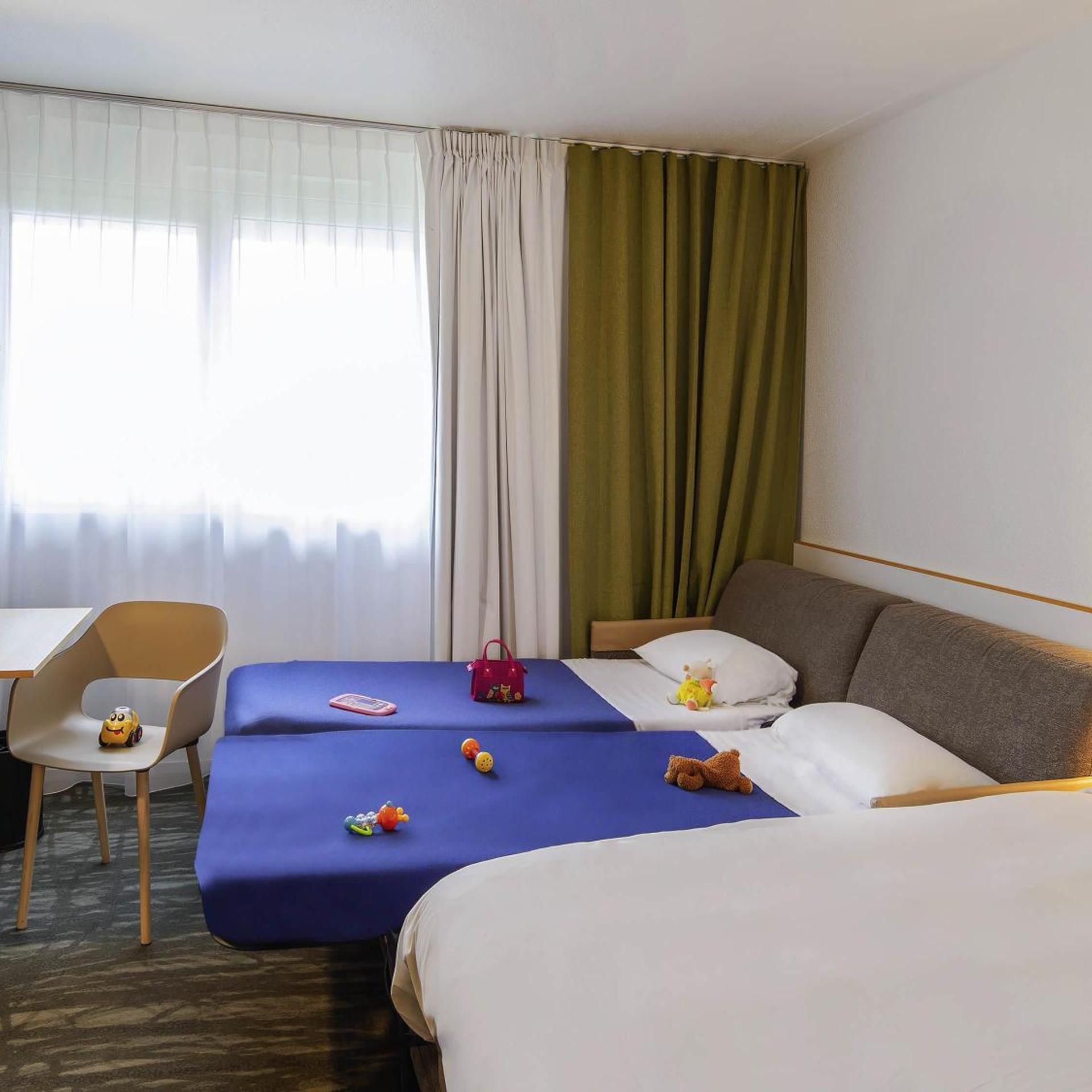 Family, Double Bed, Sofa