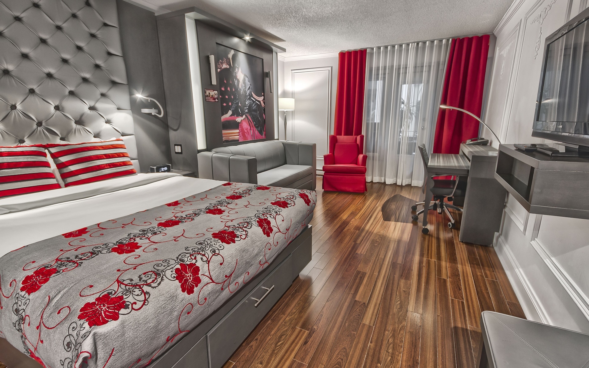 ROOM, 1 QUEEN AND 1 MURPHY BED, QUEEN MURPHY BED, TERRACE