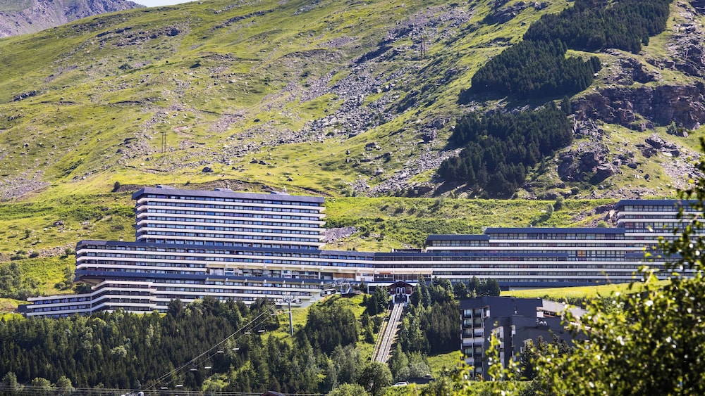SOWELL RESIDENCES Cret Voland 39/50