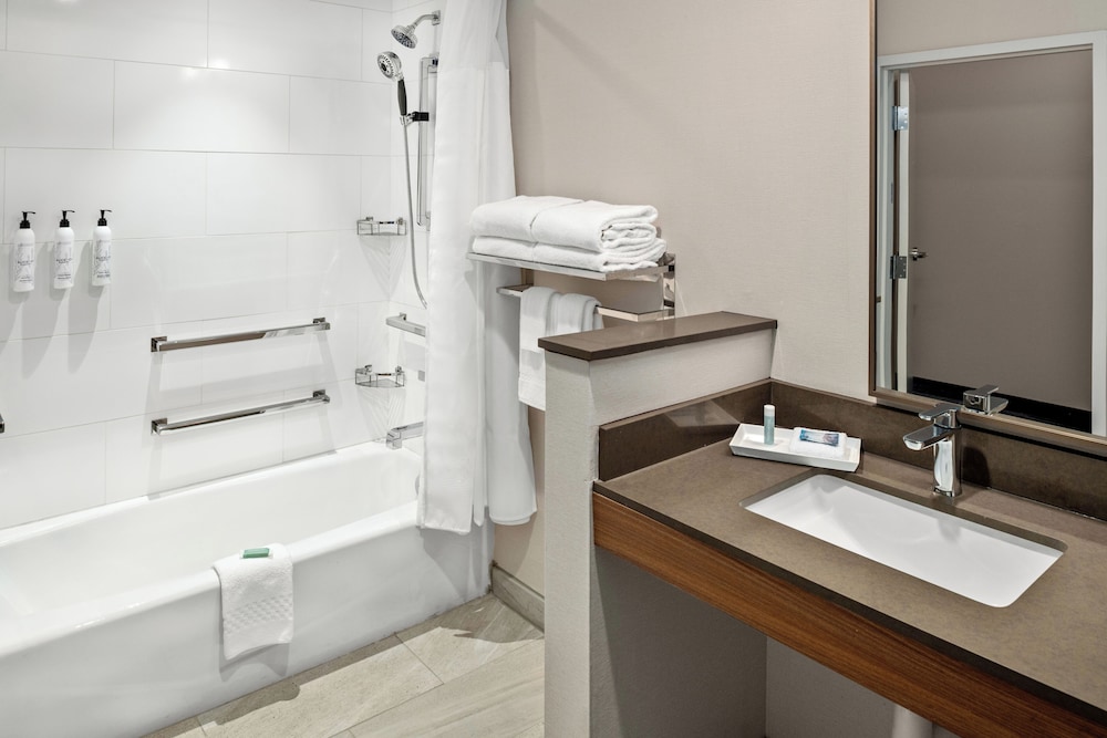 Fairfield Inn & Suites Stockton Lathrop 49/54