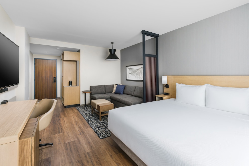 Hyatt Place National Harbor 12/61