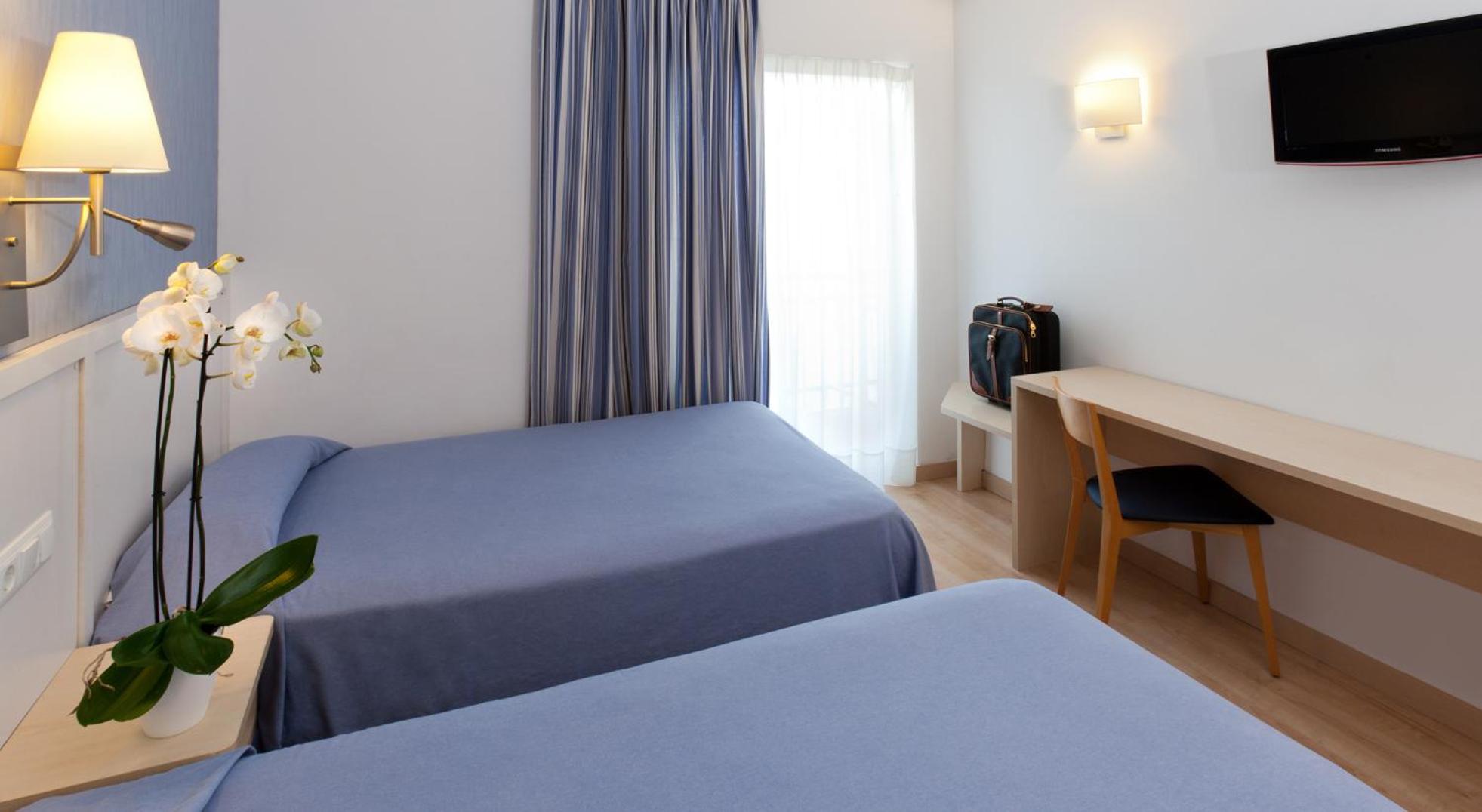 Deluxe, Twin Beds, Hotel Guitart Central Park Aqua Resort 2/6