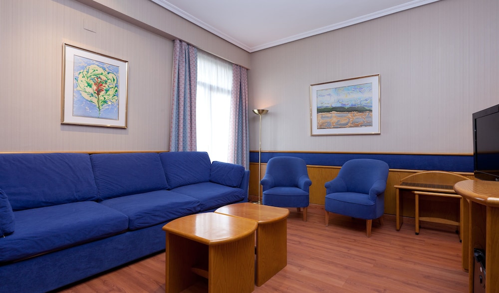 Agumar Hotel 30/48