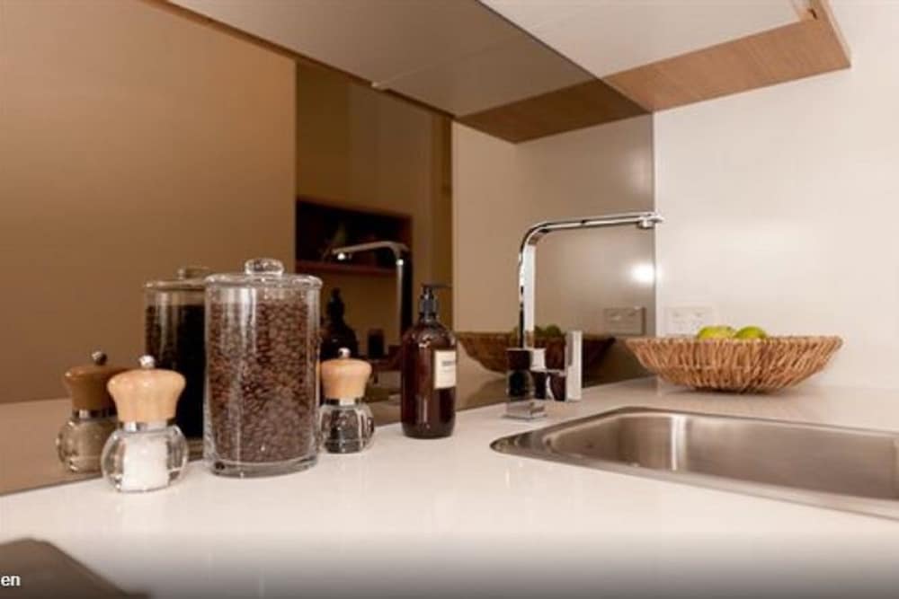 Vine Serviced Apartments 13/36