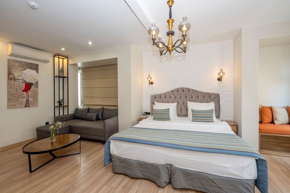 Hotel the Marions Suite 30/85