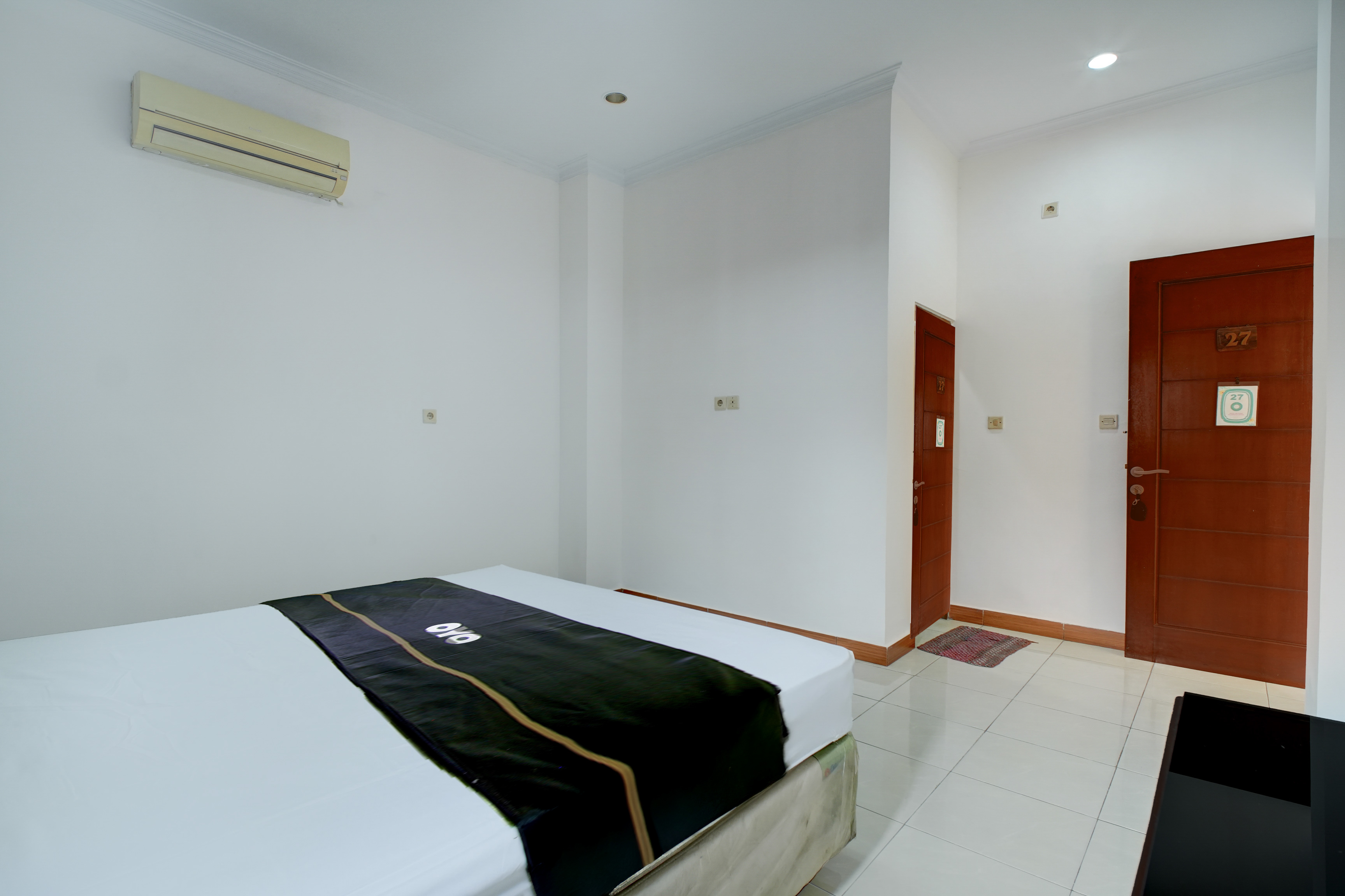 Hotel O Depok near Bhayangkara BRIMOB Hospital Formerly Hotel Mutiara Kelapa Dua Depok 23/45