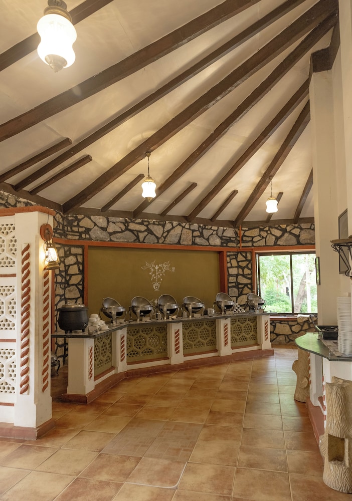 TIGER MOON RESORT 16/60