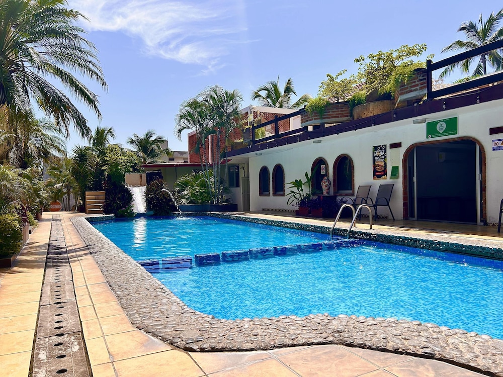 VF Villa Florencia Hotel 57/58