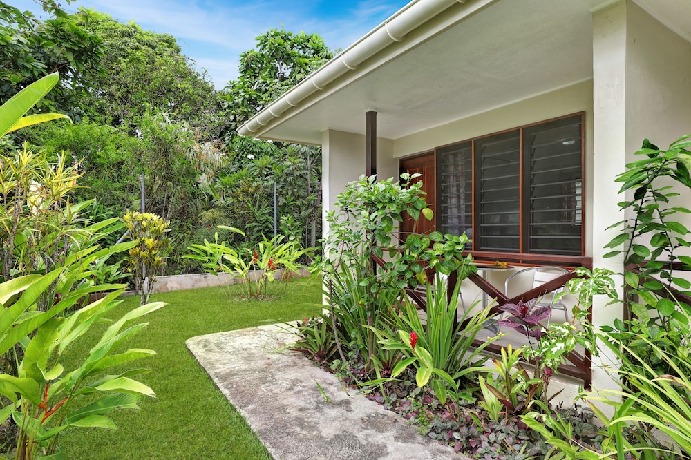 Beachfront Resort 41/50