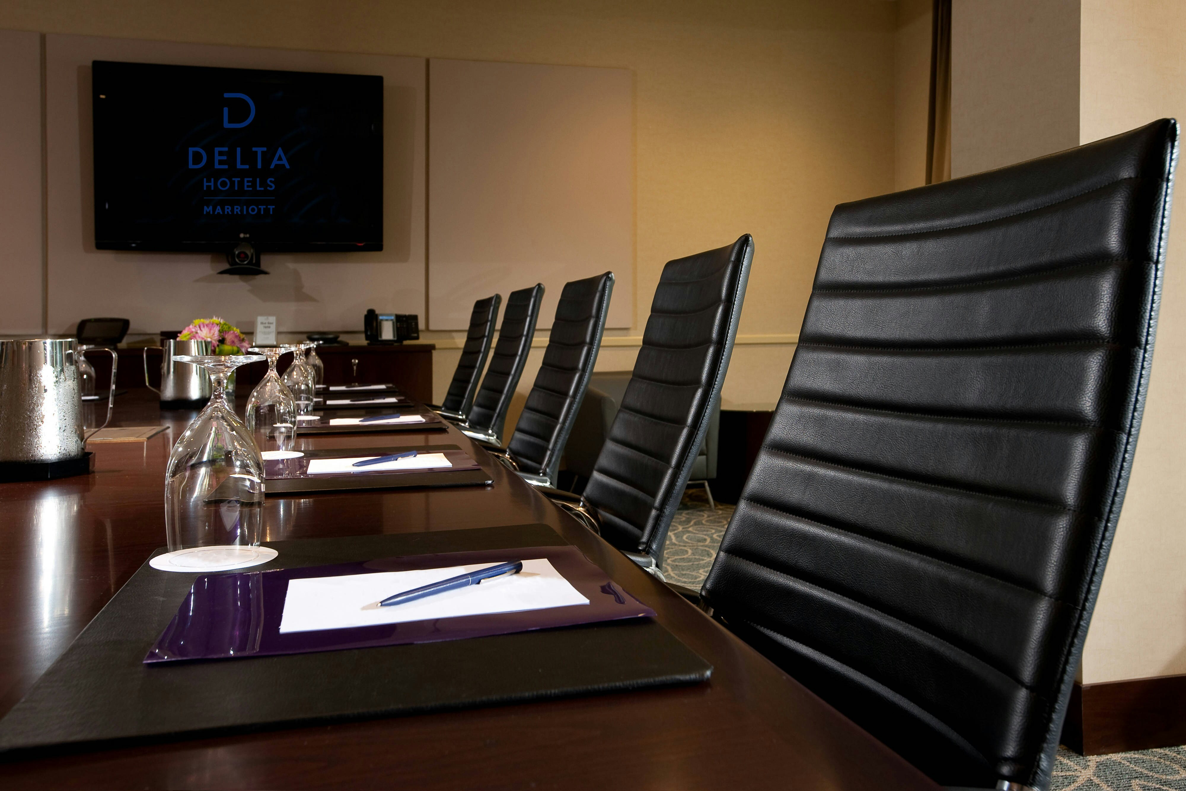 Delta Hotels by Marriott Burnaby Conference Centre 43/46