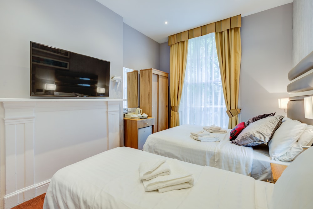 Admiral Hotel at Park Avenue (ex Admiral Hotel) 31/50