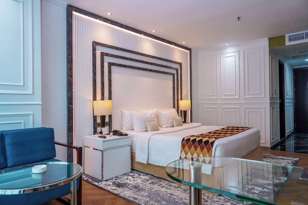 Cambridge Hotel Medan (ex Grand Swiss Belhotel Medan) 31/71