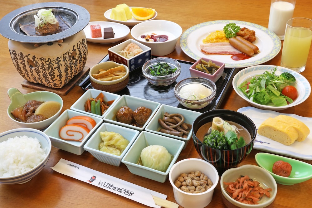Hida Hotel Plaza 54/63