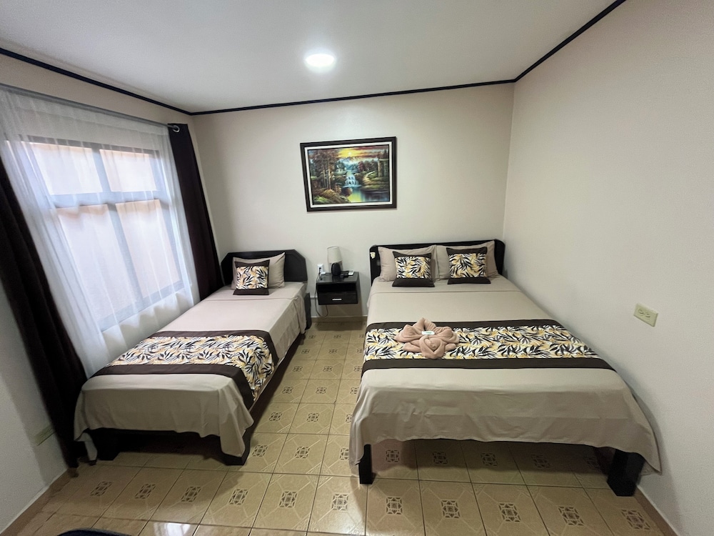 HOTEL DEL RIO 18/35