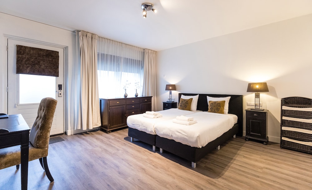 Hotel de Duif 15/50