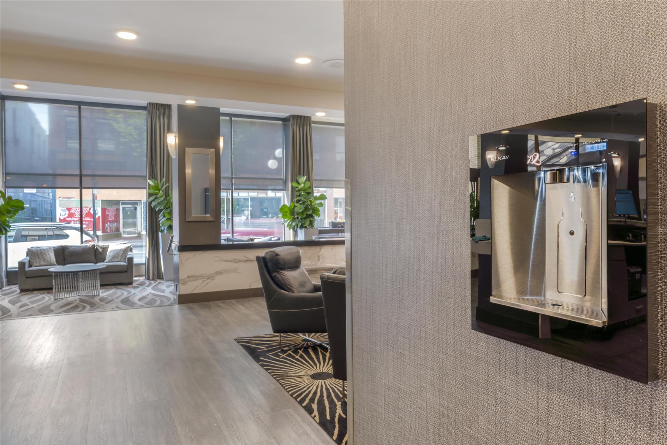 Best Western Plus Carlton Plaza Hotel 21/43