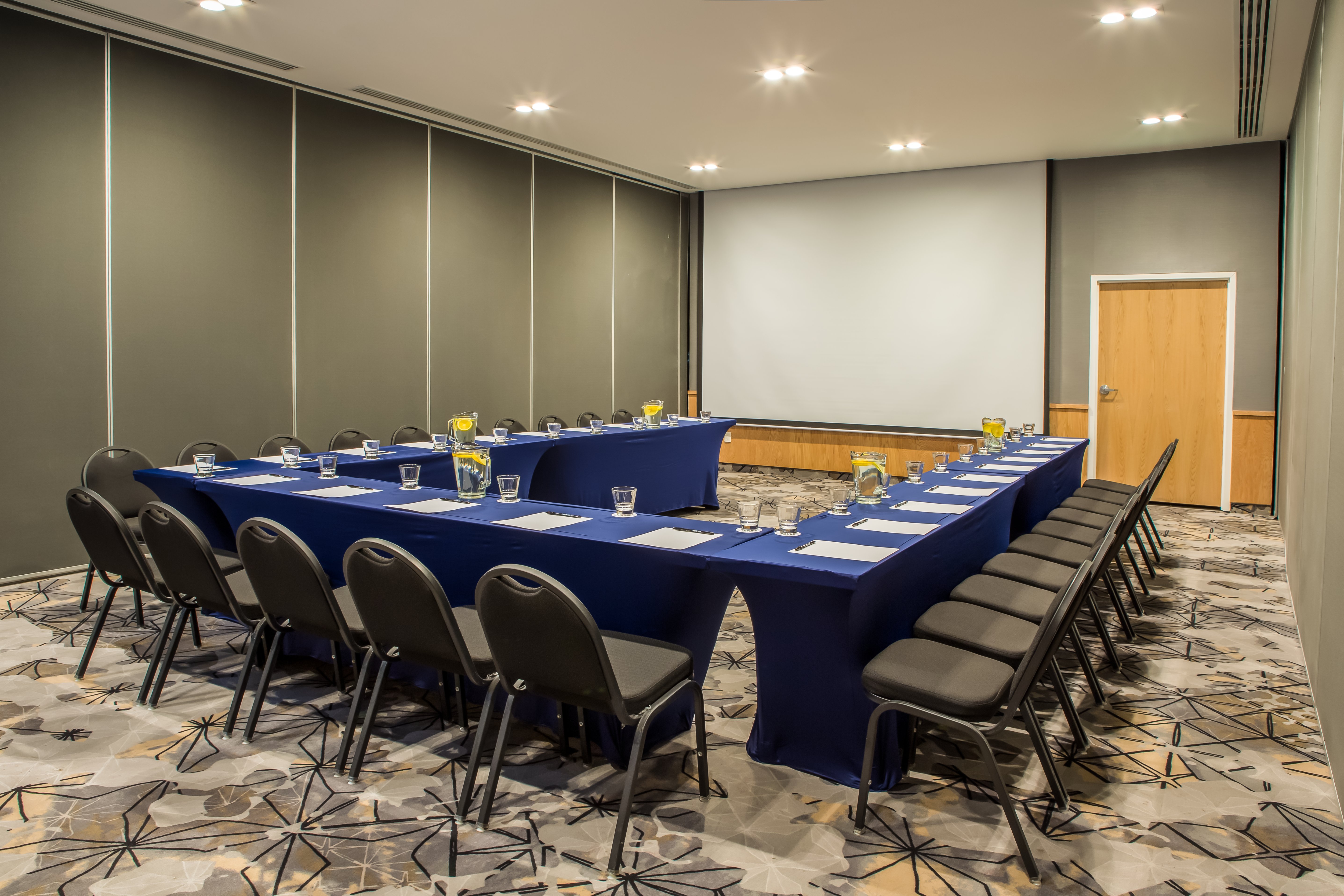 Fiesta Inn Express Forum Buenavista 58/73