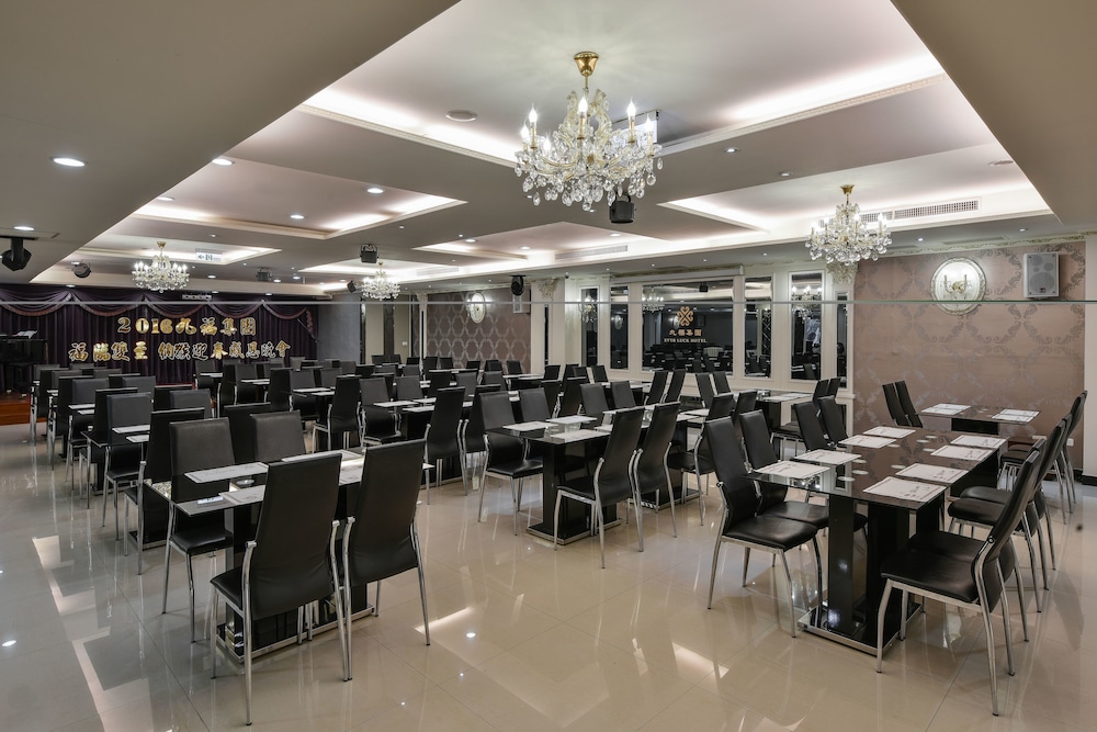 Harmonious Hotel 38/48
