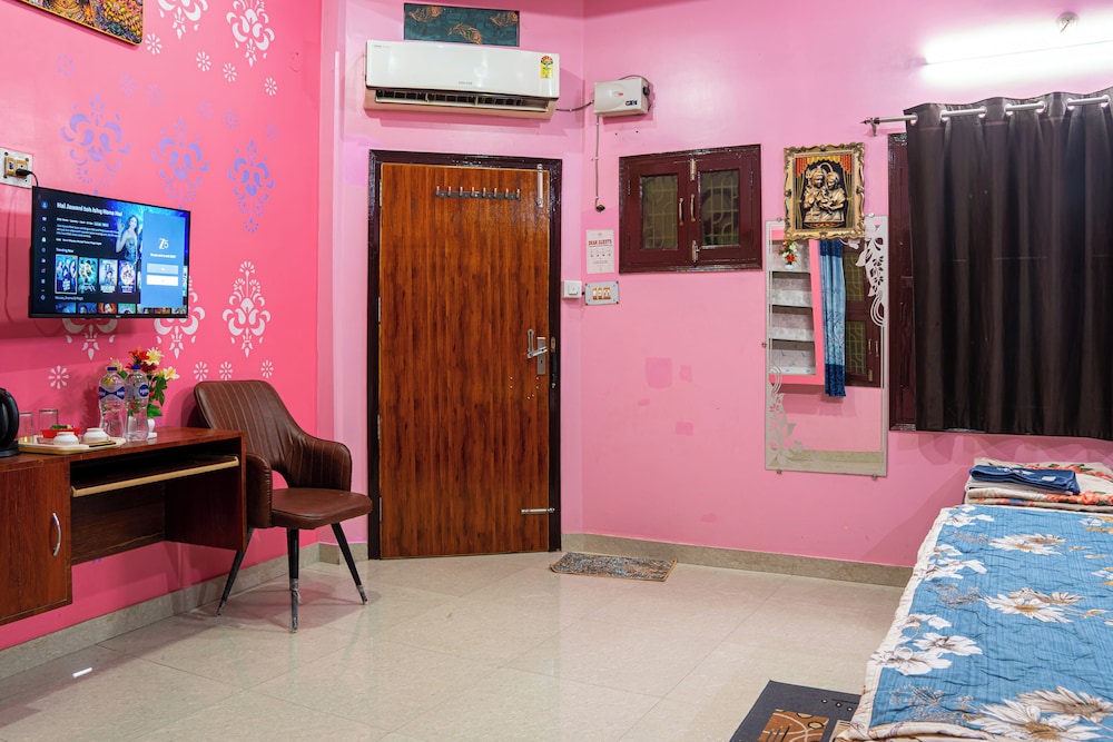 Trilok Residency 5/50