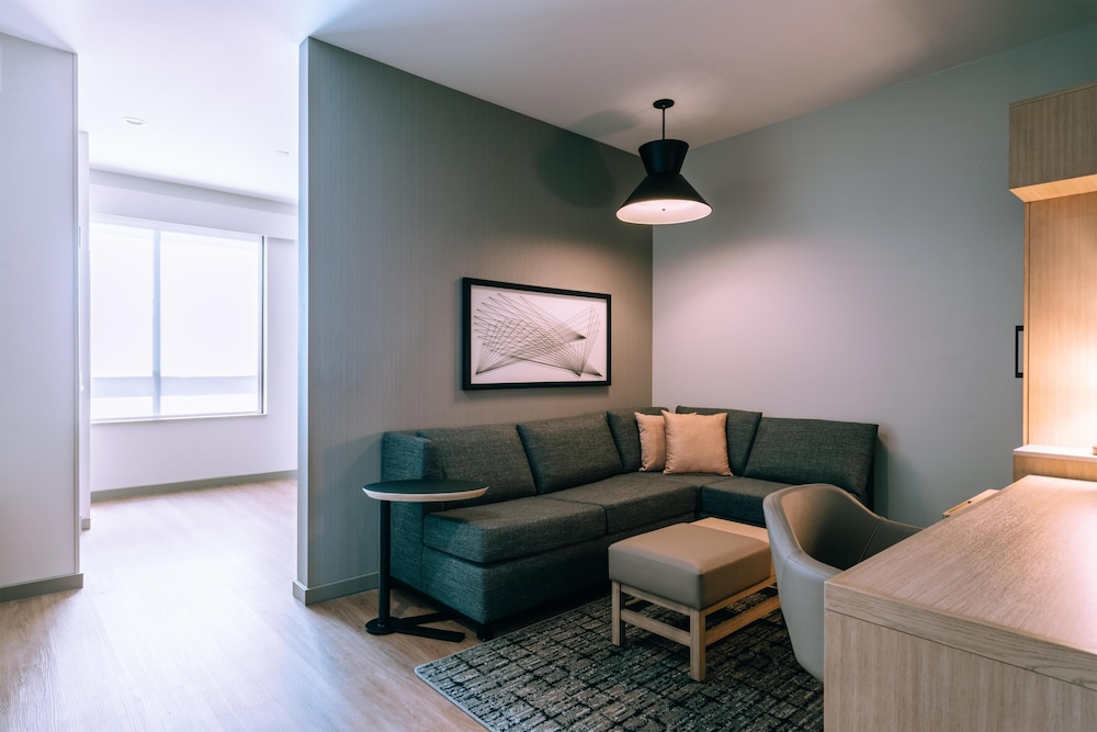 Hyatt House Ontario Airport 32/50