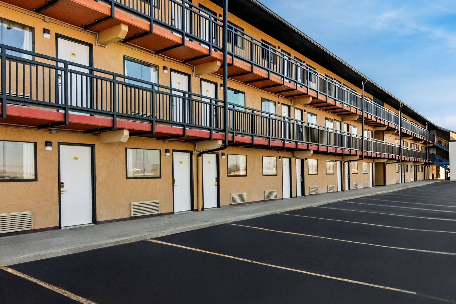 Super 8 by Wyndham Vandalia/Dayton International Airport OH 2/15