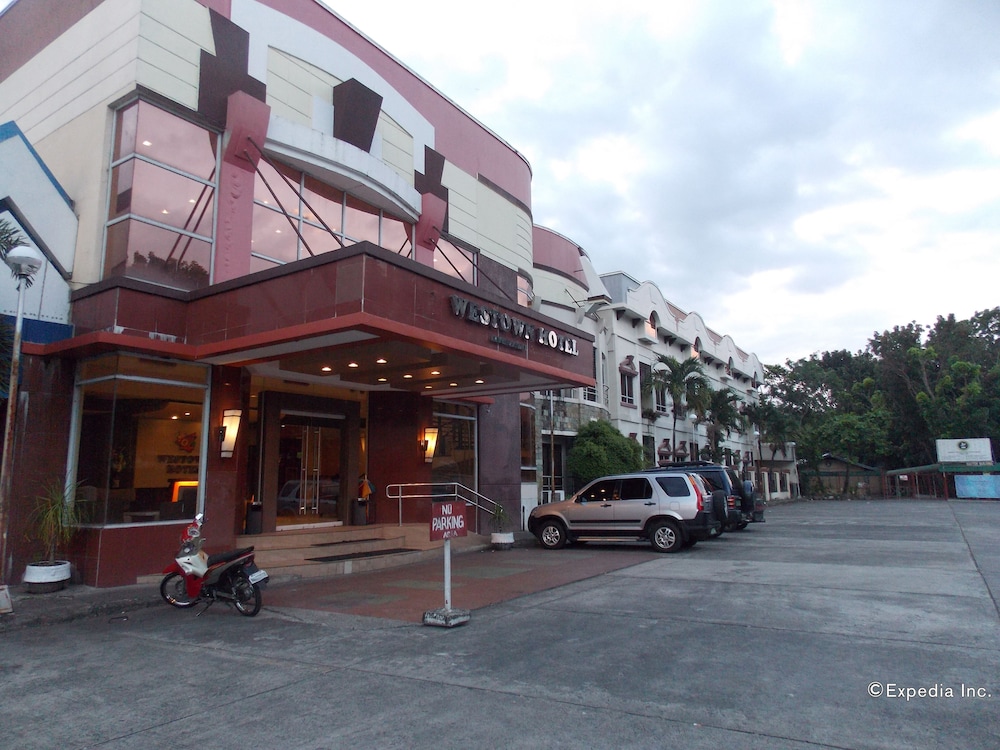 MO2 Westown Hotel Bacolod - Mandalagan 45/50