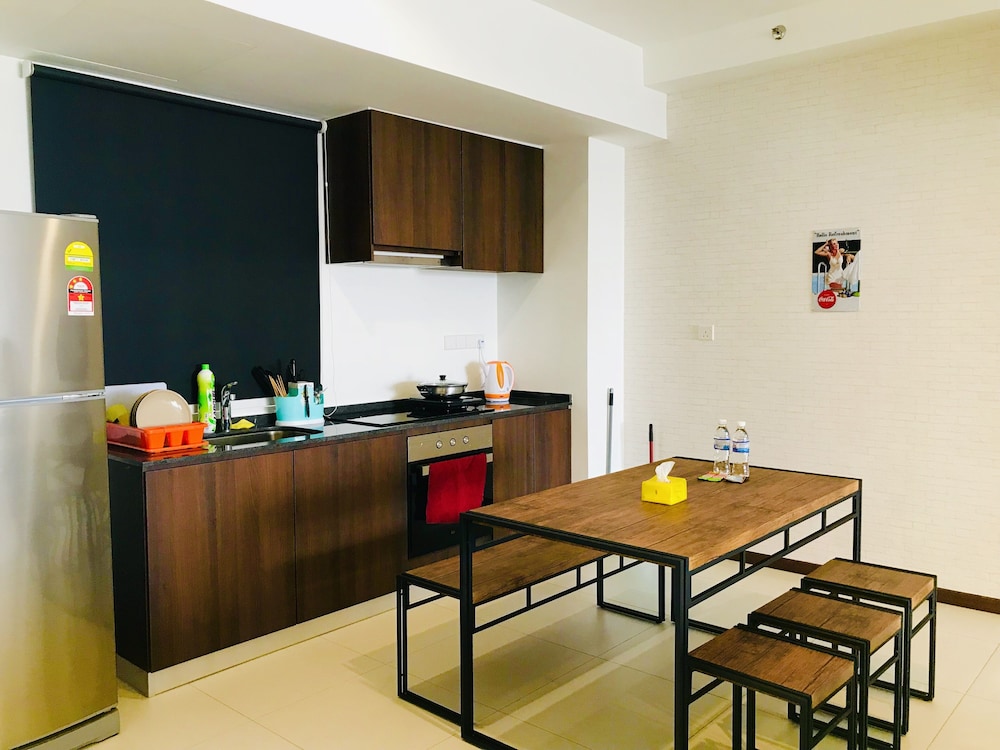The Landmark Studio Suite 32/50