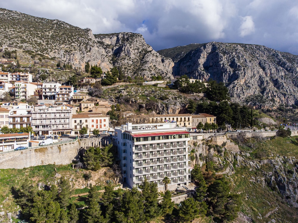 V Hotel Delphi in DELPHI