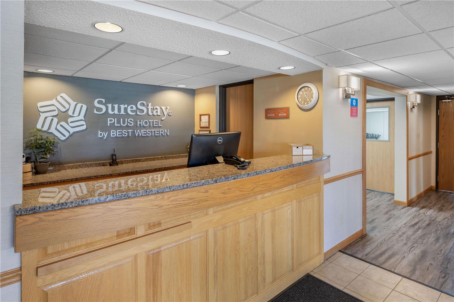 SureStay Plus Hotel by Best Western Litchfield 2/7