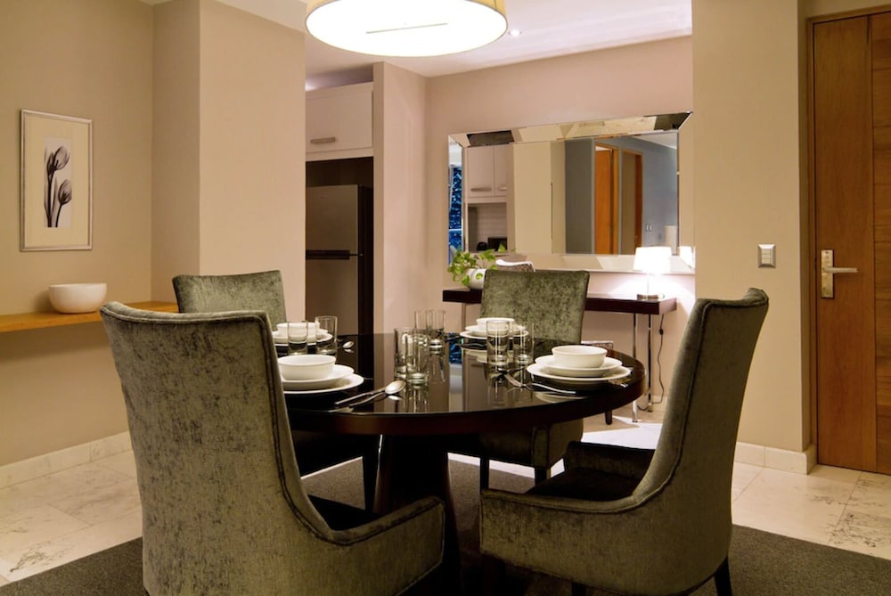 Pennsylvania Suites 44/53