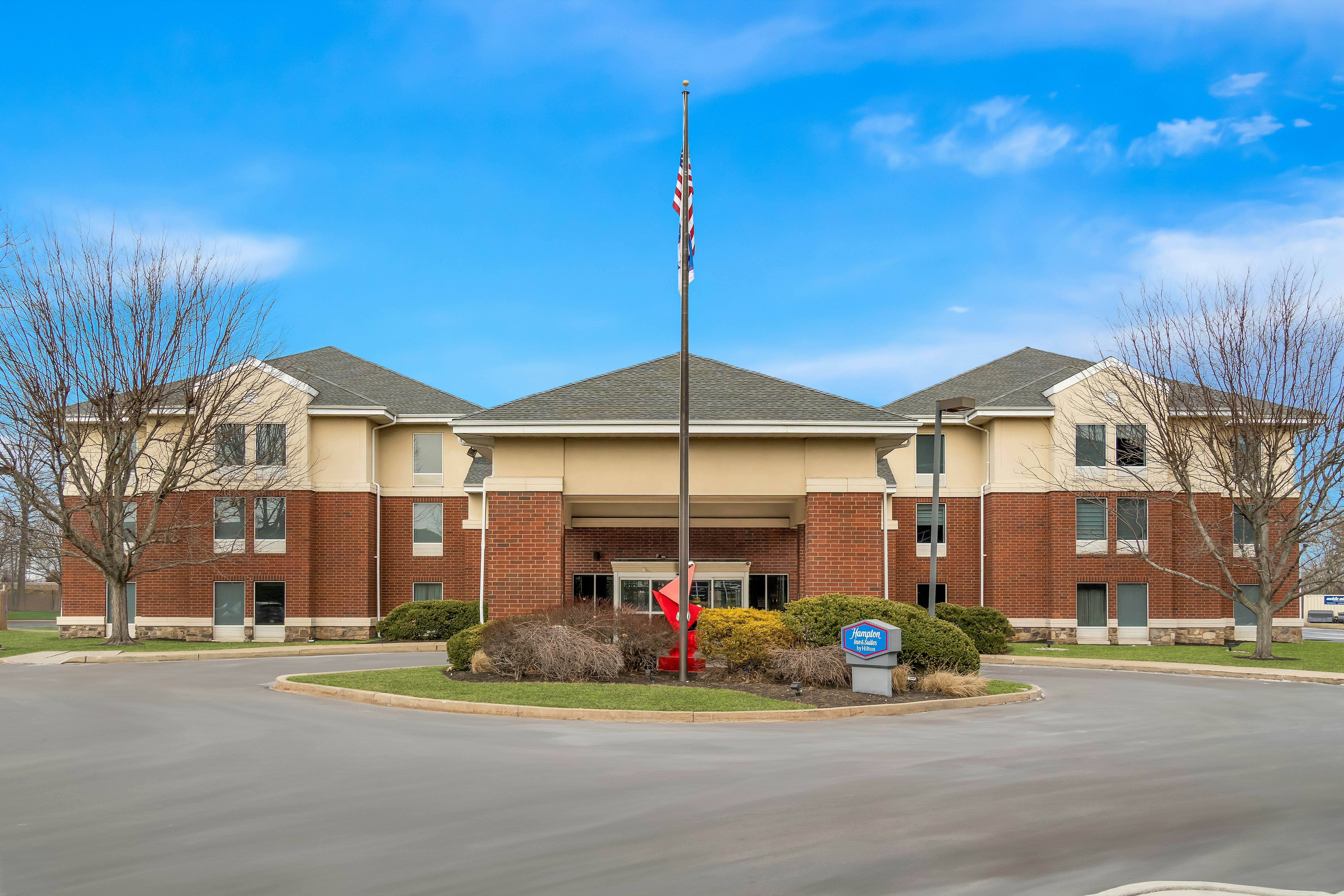 Hampton Inn Suites Newtown 5/57