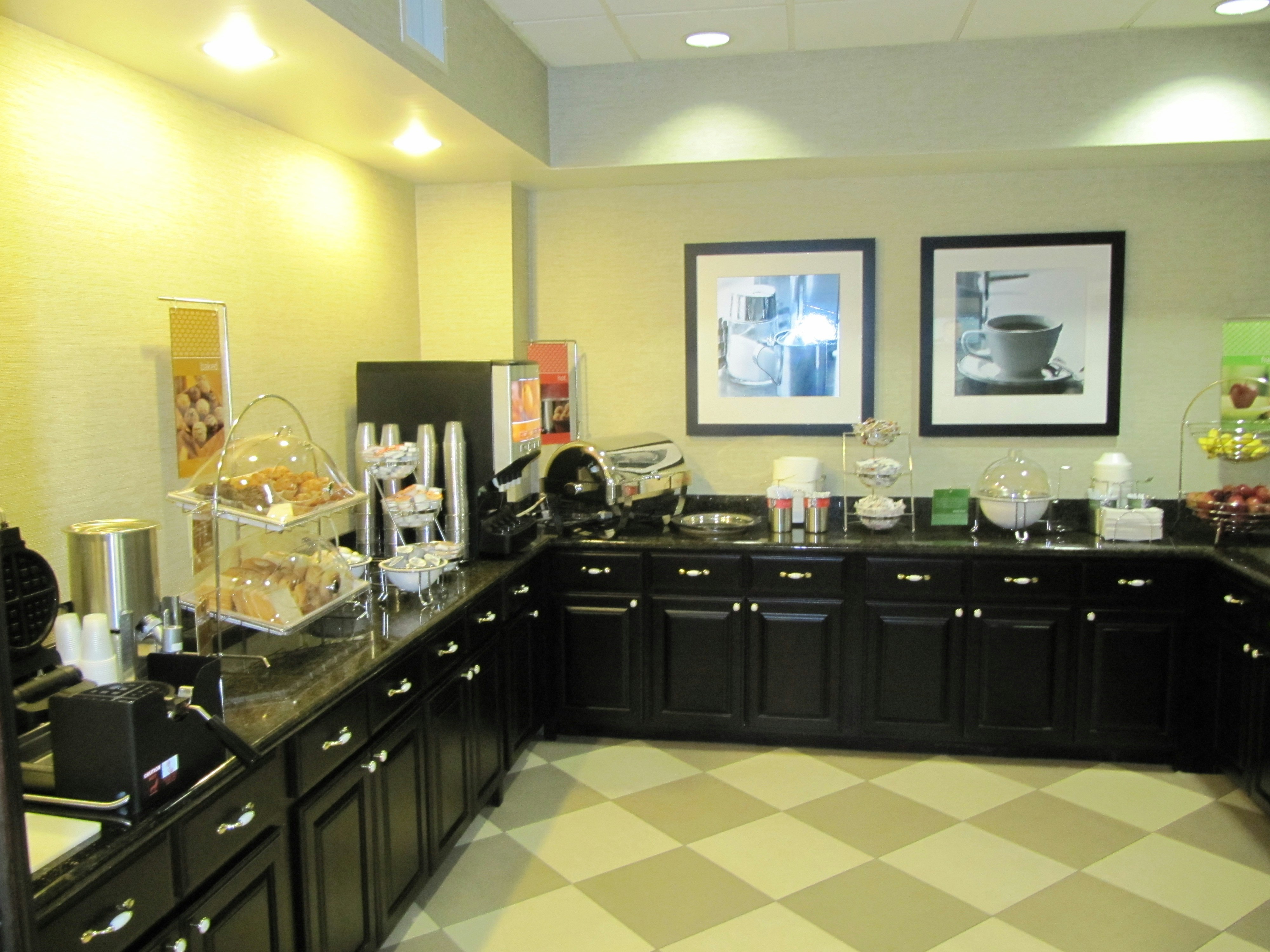 Hampton Inn Lindale/Tyler 18/30