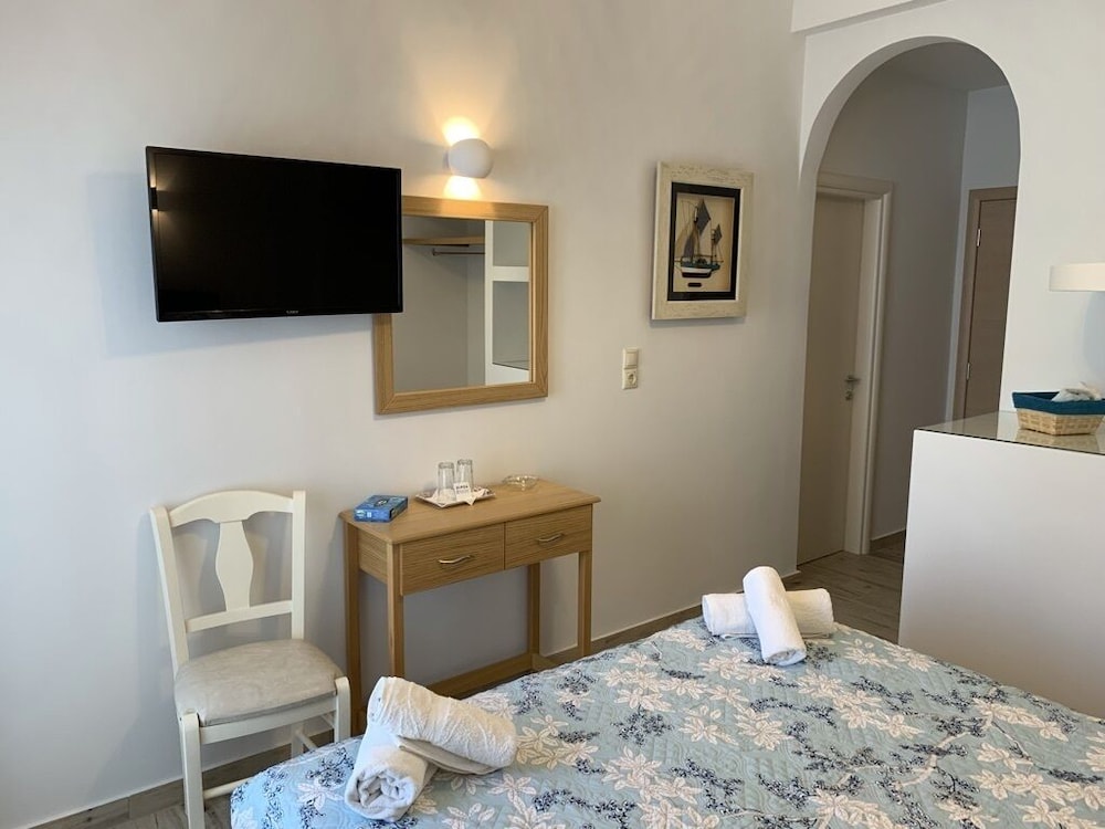 Minoa Hotel 32/50
