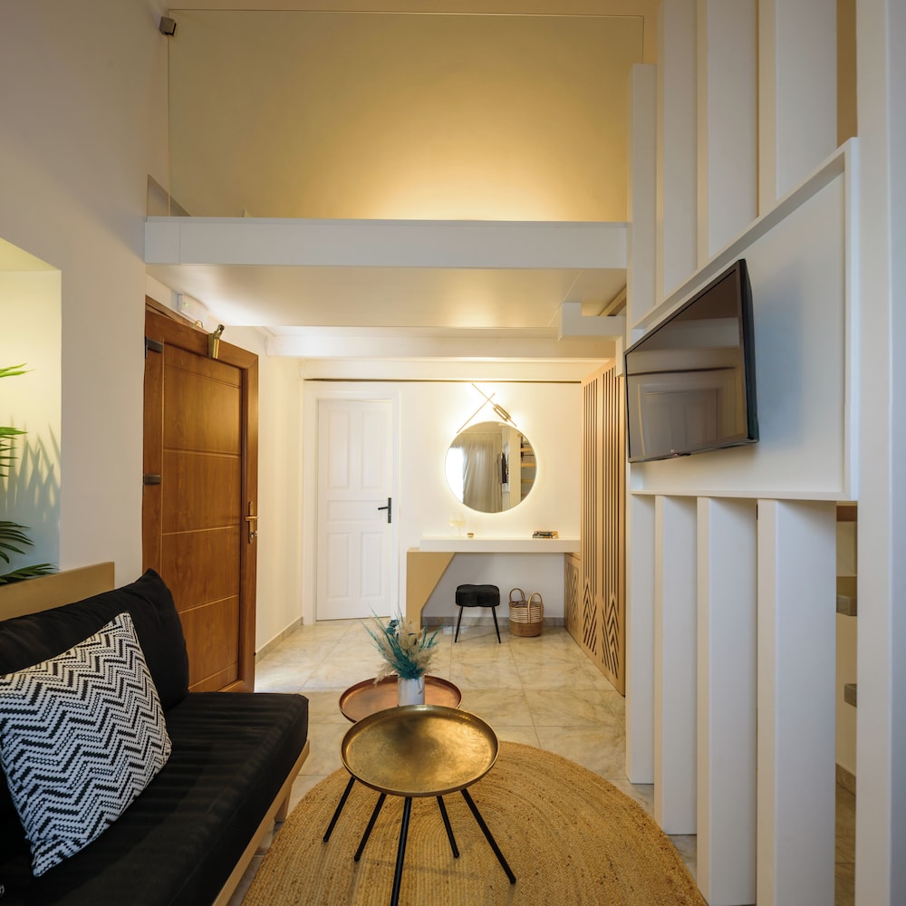 Astir Thira 37/57