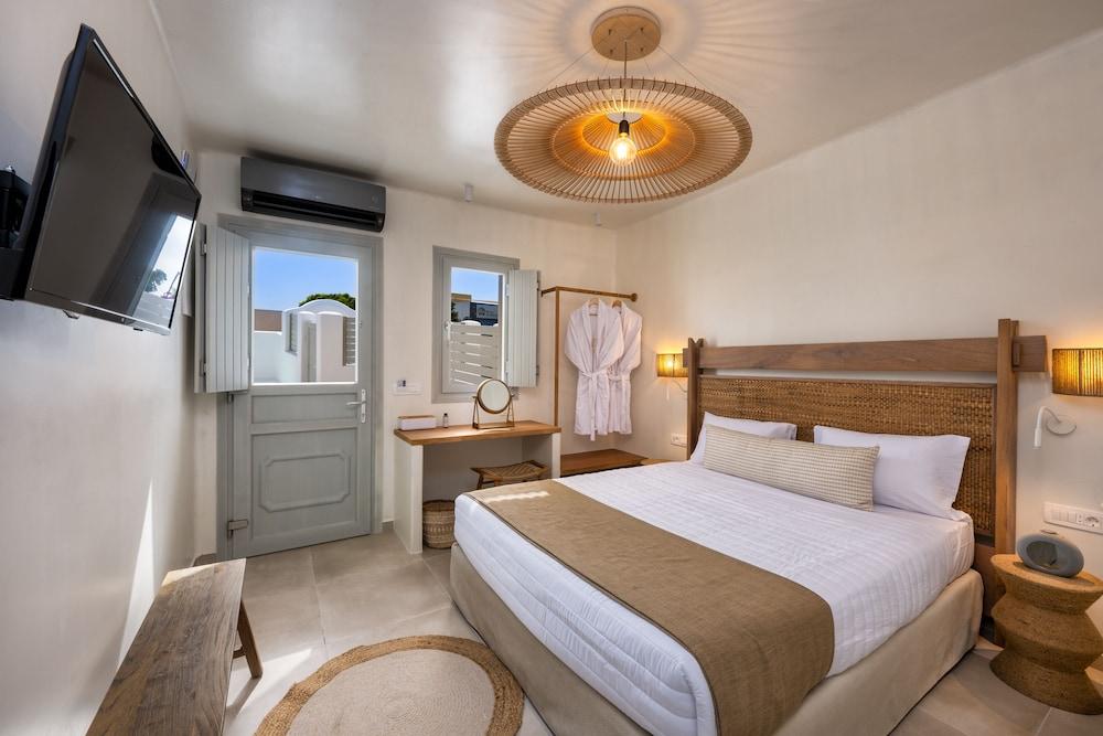 Suite, Outdoor Jetted Tub