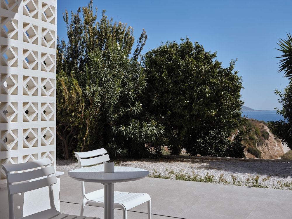 Lithos Hotel 37/46